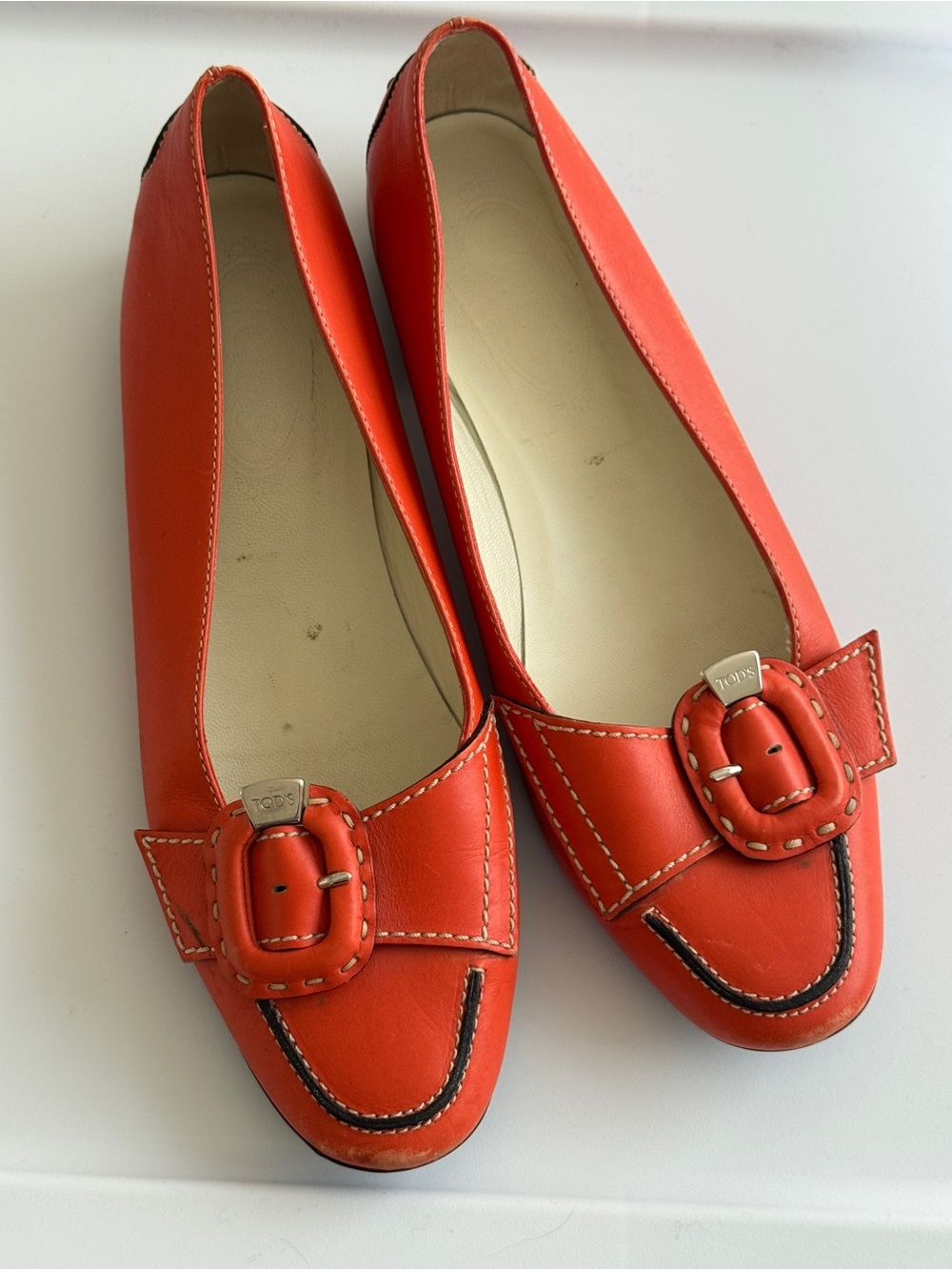 Tod's Orange Leather Buckle Flats